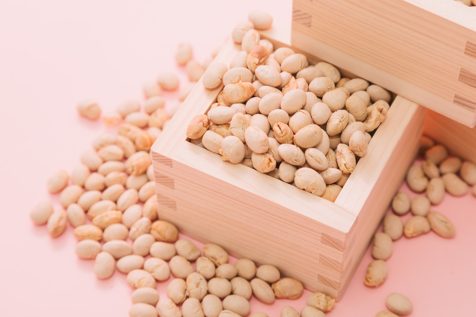 【美容健康情報】節分の豆まきは何を使う？その栄養価は？福を呼び寄せる豆の栄養価とは